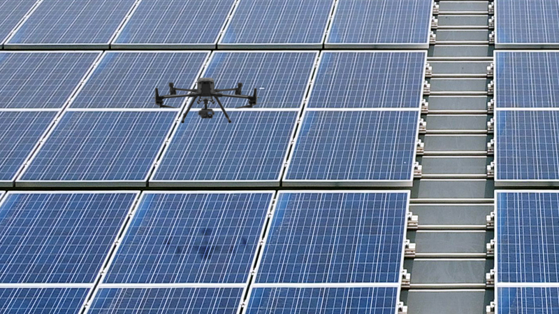 JNTY江南以无人机搭配IR Sensor热显像技术进行全方面模块健检，有效降低人力成本并提升发电量