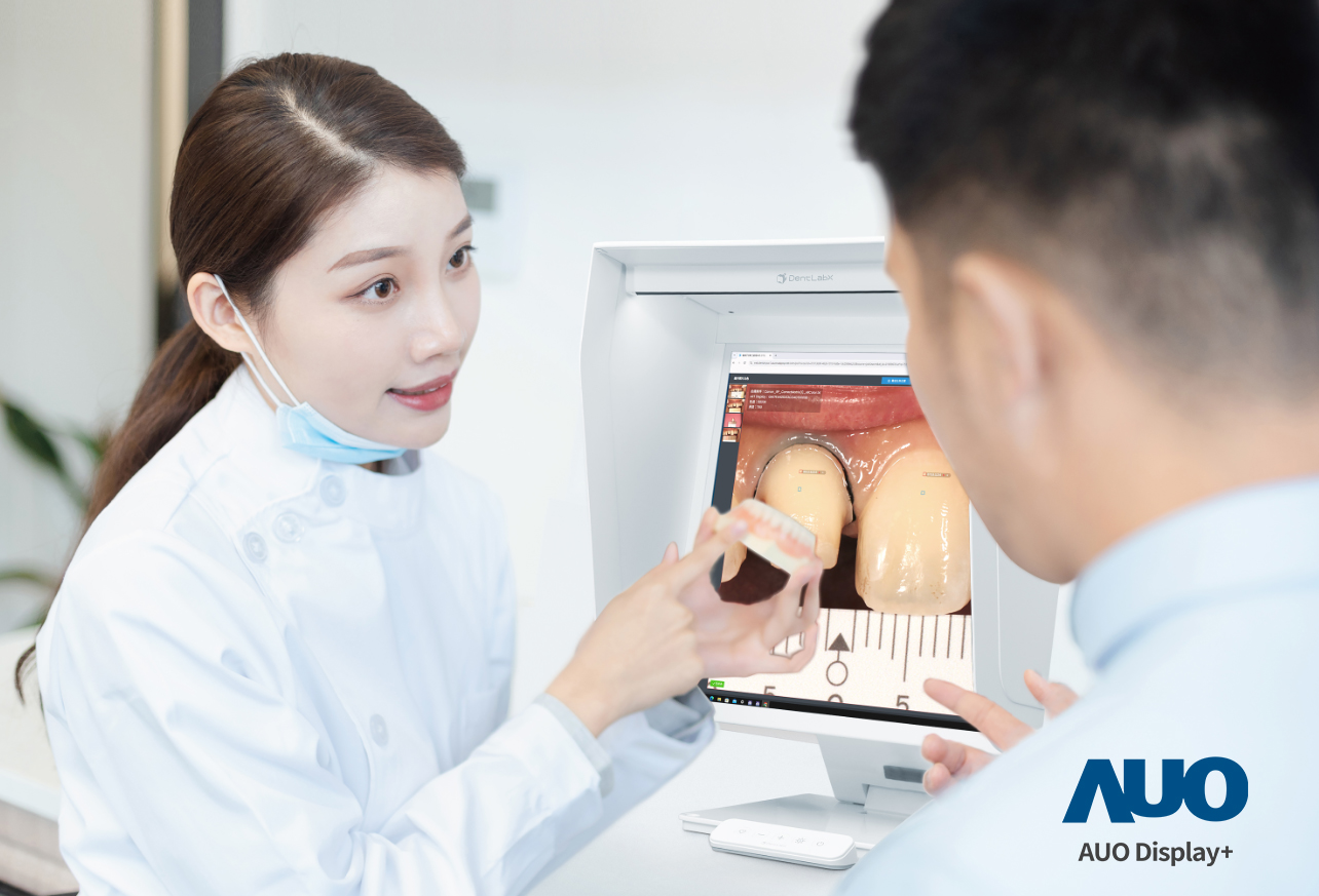 達擎積極投入牙科領域，瞄準牙技所數位轉型趨勢，與成軍滿周年的子公司原色口腔數位，展現智慧牙技整合方案的落地成果，加速推動牙科與假牙製作流程數位化